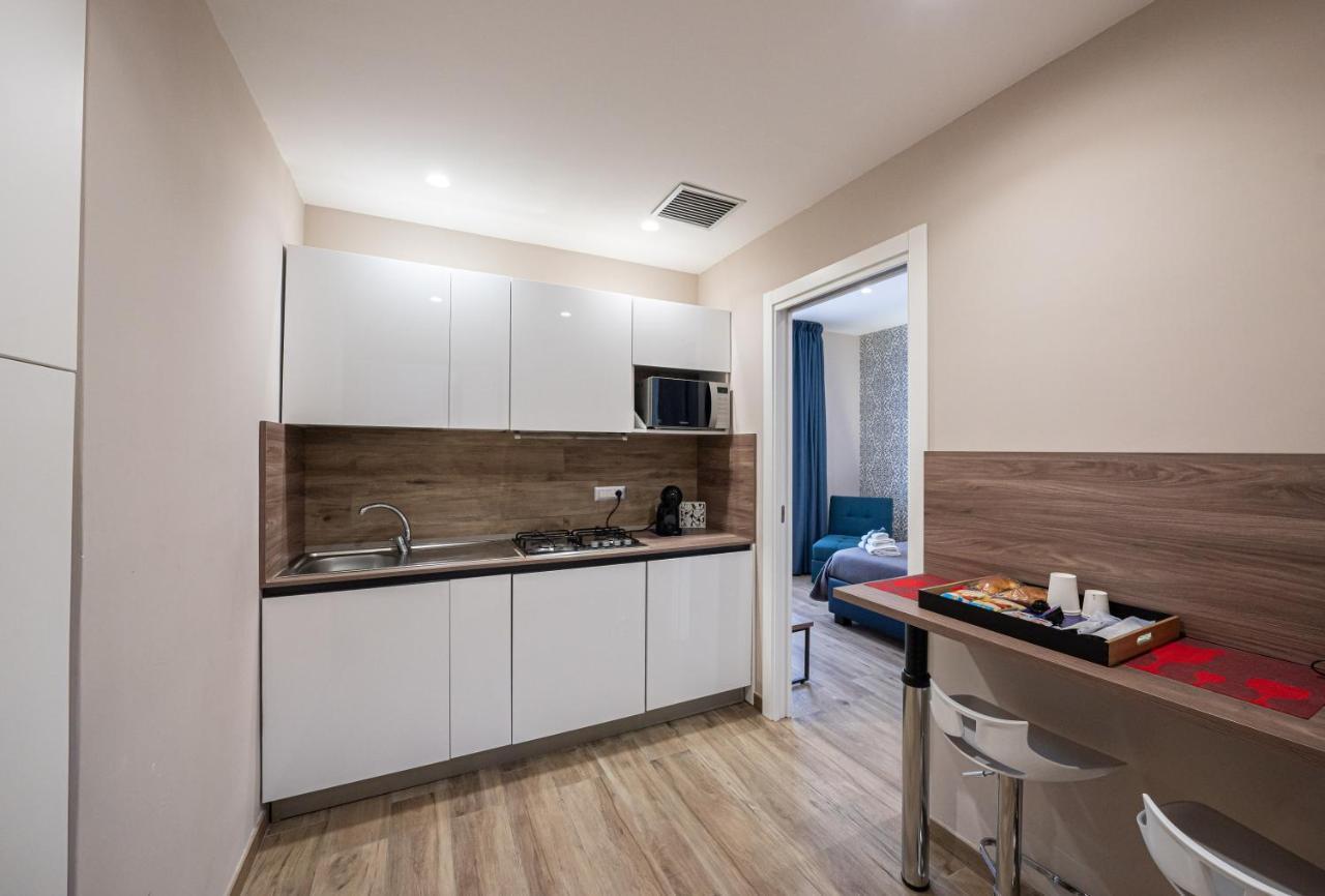 نابولي Famalu Apartments المظهر الخارجي الصورة
