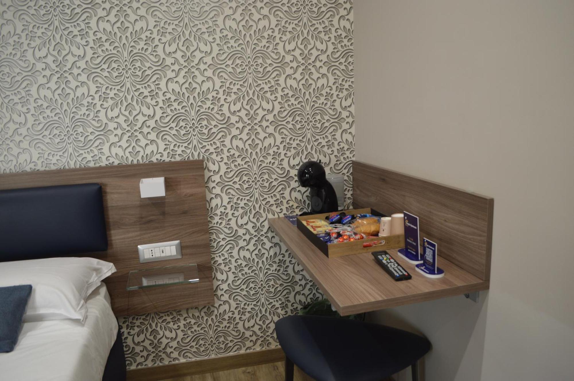 نابولي Famalu Apartments المظهر الخارجي الصورة